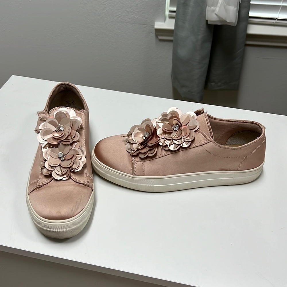 Madden Girl Pink Sneakers NWOT